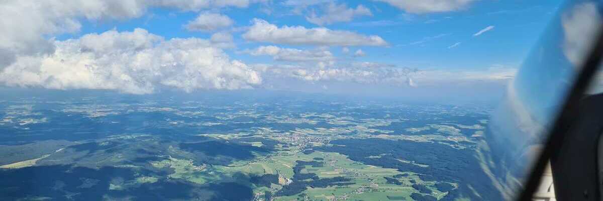 Flugwegposition um 15:41:06: Aufgenommen in der Nähe von St. Stefan-Afiesl, Österreich in 2138 Meter